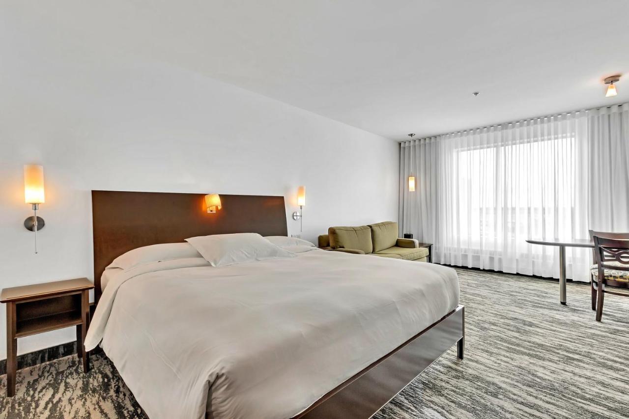 Hotel Mortagne Boucherville Exteriör bild